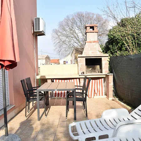 Family House Branka With Pool *